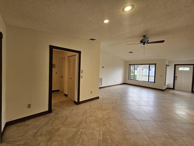Building Photo - 22687 SW 53rd Ave