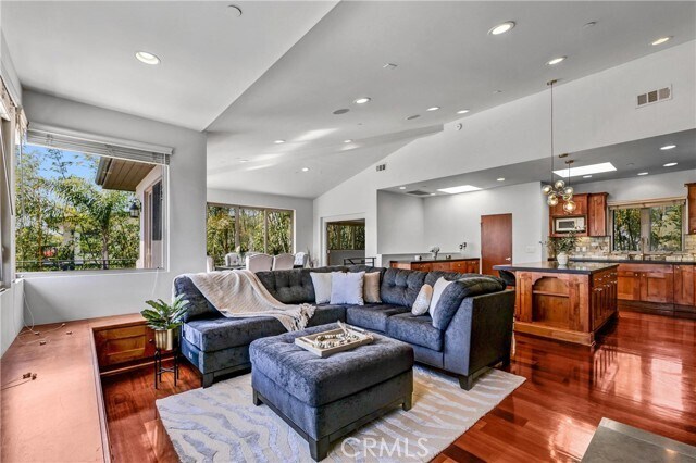 Foto del edificio - 1542 Manhattan Beach Blvd