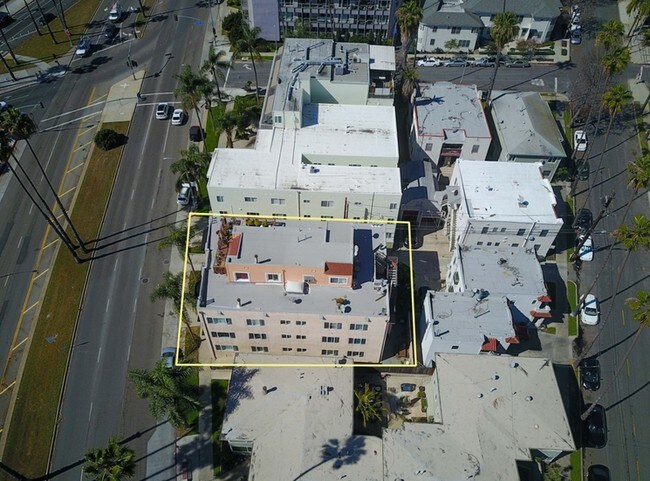 Aerial Photo - 3921 E Livingston Dr