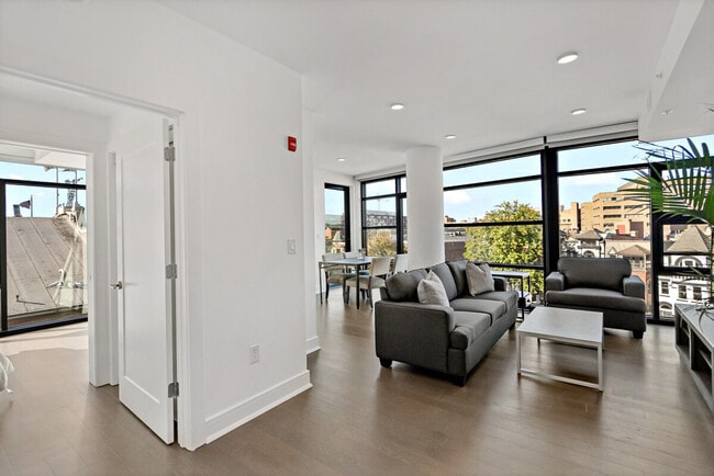 Foto del edificio - 2007 Vermont Ave NW