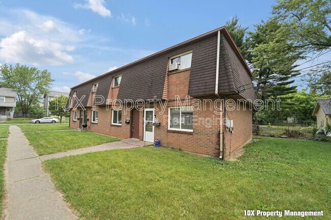 Foto del edificio - 1577 Briarwood Ave