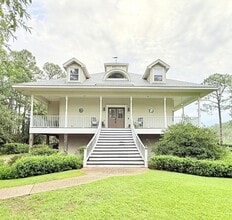 Building Photo - 4596 Bayside Dr