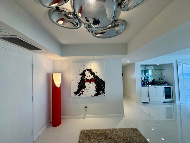 Foto del edificio - 5280 N Ocean Dr