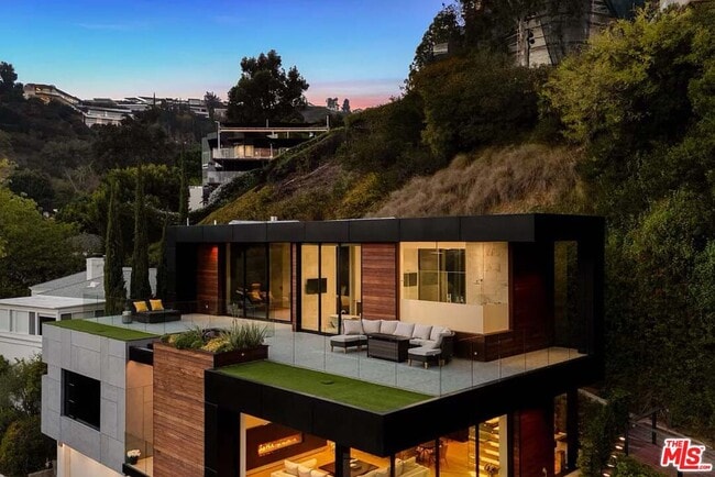 Foto del edificio - 1331 Belfast Dr