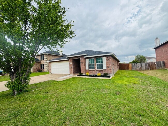 Foto del edificio - Spacious and Beautifully Maintained Arlington Home in Harris Ridge