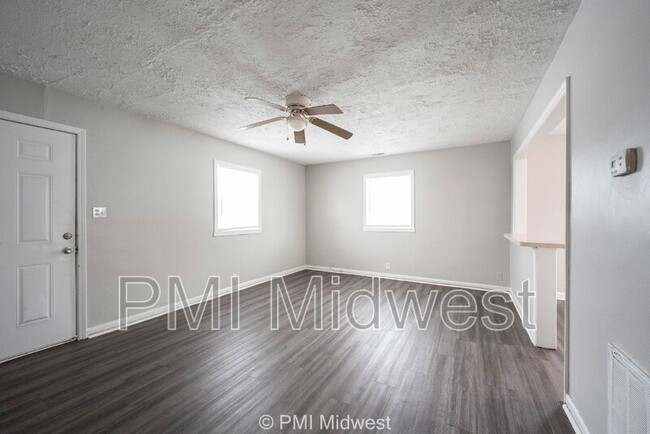 Building Photo - 5959 E 24th St