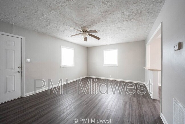 Foto del edificio - 5959 E 24th St