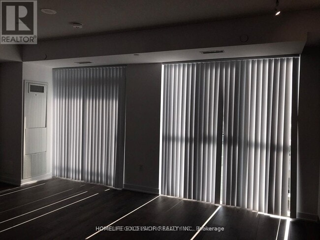 Photo du bâtiment - 60 Honeycrisp Cres