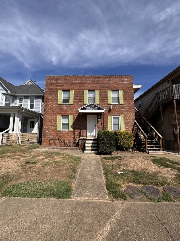 Primary Photo - Herd Flats - Campus Housing