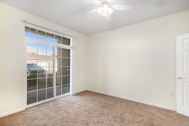 Foto del edificio - Bright 2-Bedroom Condo with Private Patio & Resort-Style Amenities!