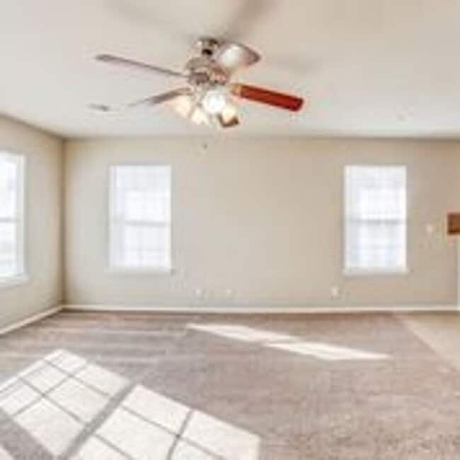 Building Photo - 2993-2995 CD