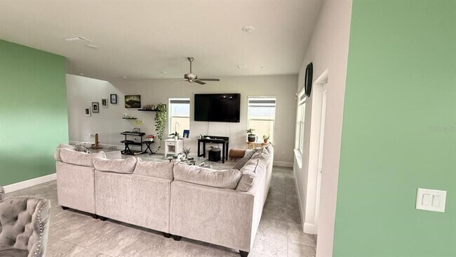Foto del edificio - 1046 Grantham Ln