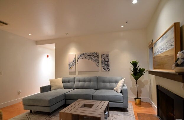 Building Photo - 2540 S Centinela Ave