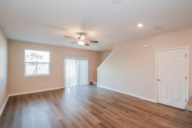 Building Photo - 89 Great Star Ct