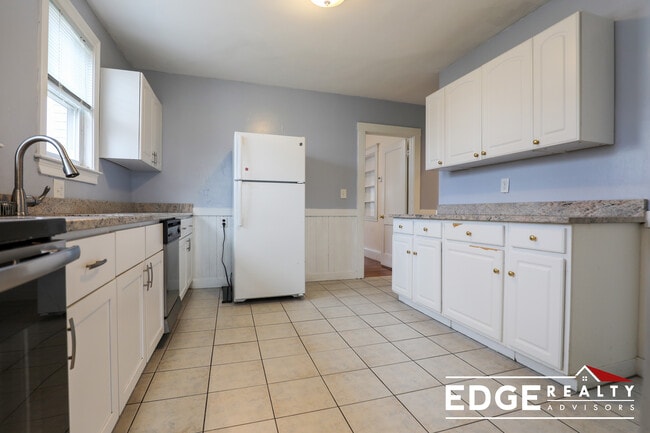 Building Photo - 31 Benjamin Rd