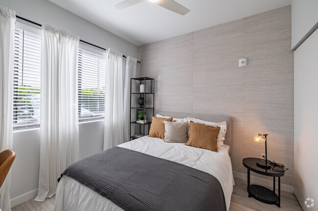 1HAB, 1BA - 612SF - Dormitorio - Solina Old Cutler Apartments
