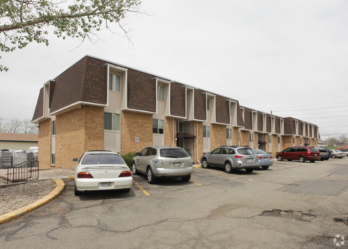 Primary Photo - Aspen Ridge Apartments