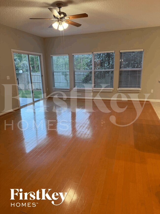 Building Photo - 14029 Summer Breeze Dr