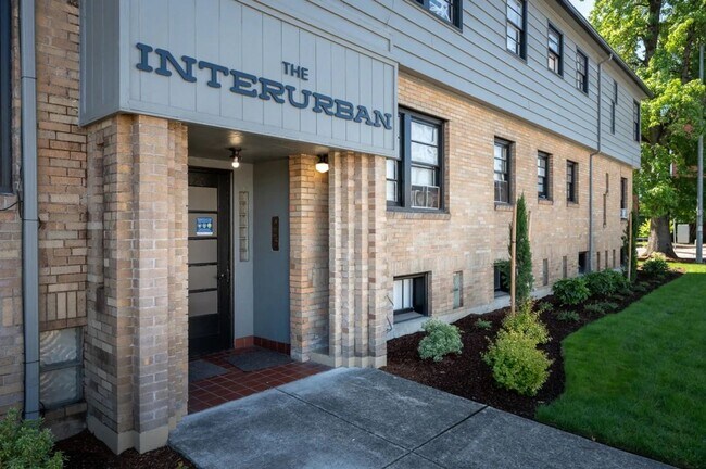 Foto del edificio - Spacious 1Bed 1Bath  Coming Soon, Great lo...