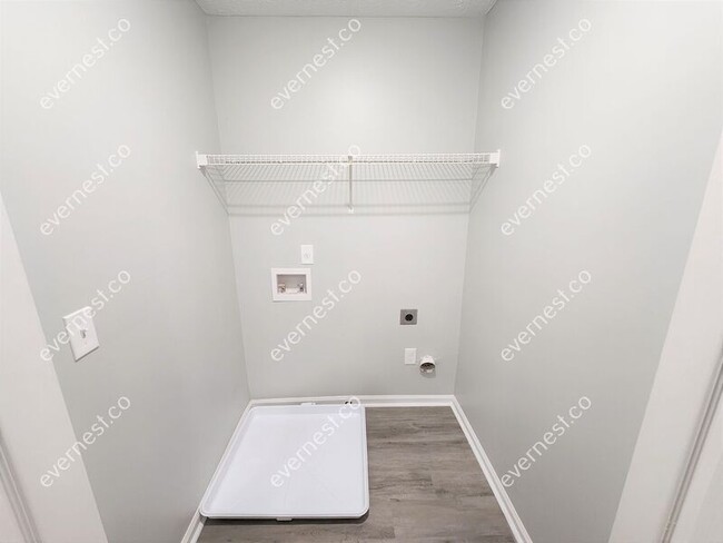 Building Photo - 6082 Chupp Way Ln