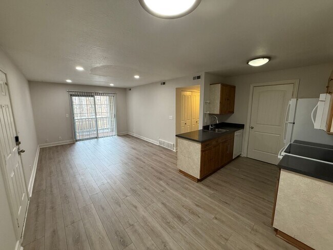 Foto del edificio - Beautiful 2 bedroom/2 bathroom condo with Mountain View’s