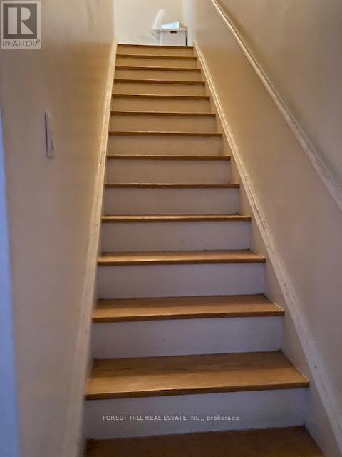 Photo du bâtiment - 436 Queen St W