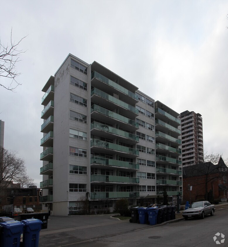135 Isabella St, Toronto, ON M4Y 1P4 Apartments 135 Isabella St
