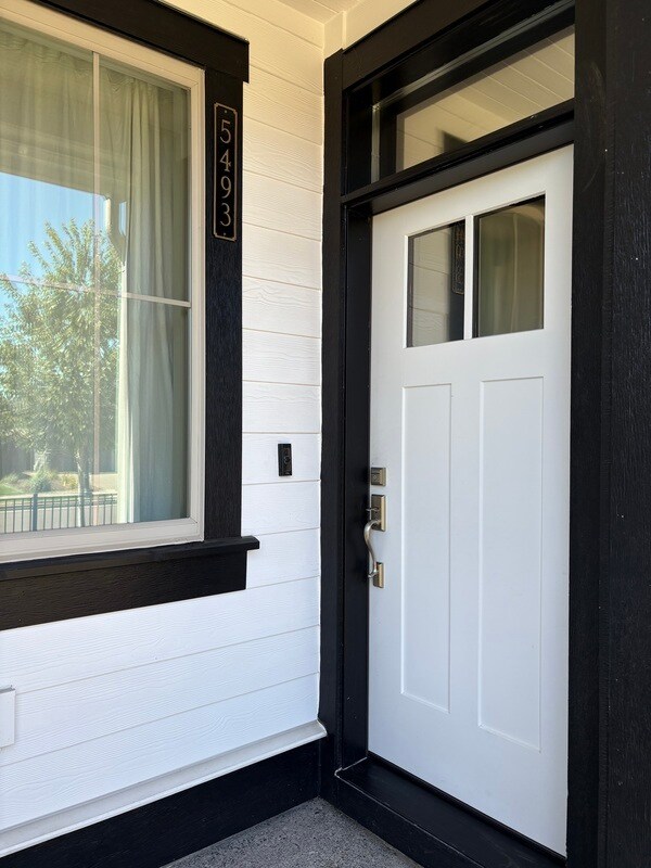Foto del edificio - 5493 SE 80th Ave