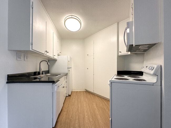 Foto del edificio - 1821 Lincoln Ave