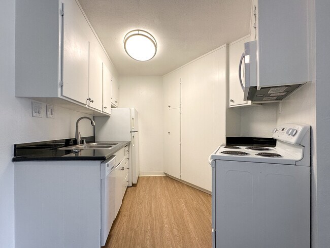 Foto del edificio - 1823 Lincoln Ave