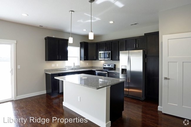 Building Photo - 109 Colonial Drive,