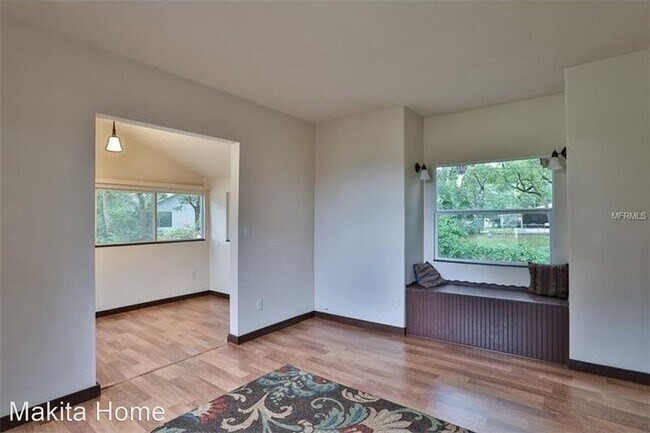 Building Photo - 1 br, 1 bath House - 8304 Paddock Ave
