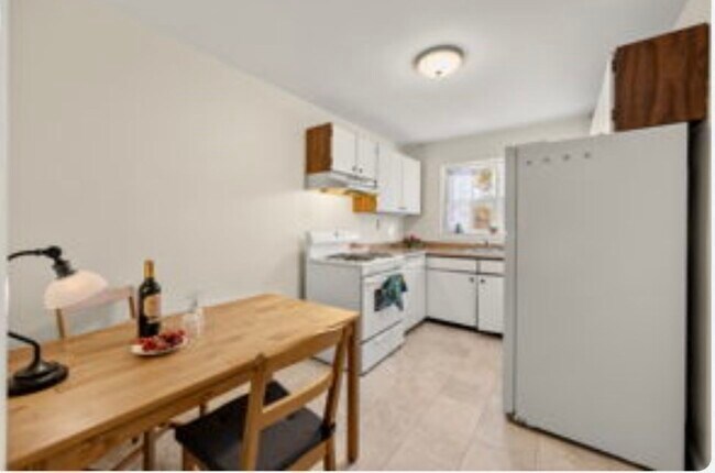 Foto del edificio - 5 Alton Ct