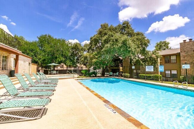 Foto del edificio - 2650 Thousand Oaks Dr