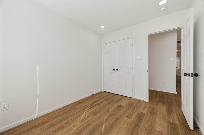 Foto del edificio - 9913 Porto Rico Rd