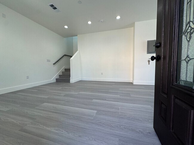 Foto del edificio - 7871 Glencoe Drive