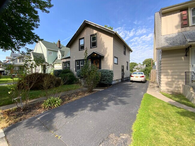 Off Street Parking - 236 Terrace Park