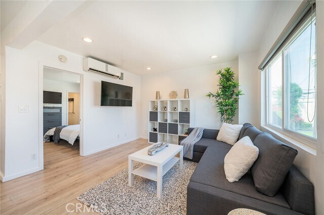 Foto del edificio - 11918 Hart St