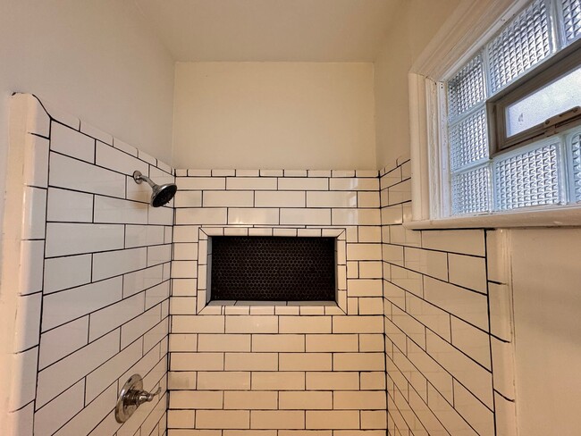 Building Photo - 310 Marshall Ave