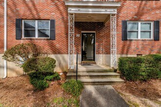 Building Photo - 501 Milledge Rd