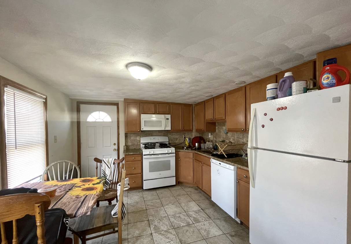 Foto principal - 585 Somerville Ave