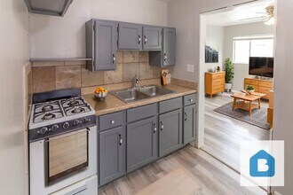 Building Photo - 115 Ruxton Ave