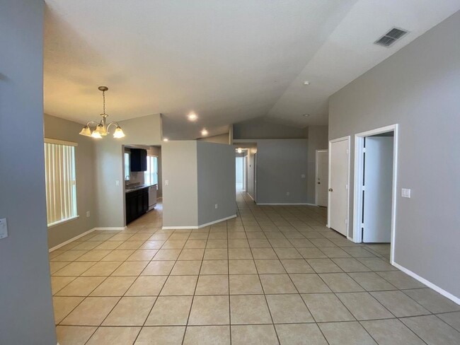 Photo - 1440 Timberbend Cir House