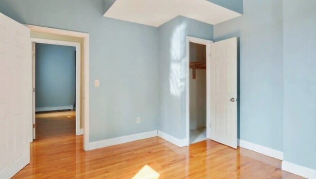 Foto del edificio - 15 North Beacon St