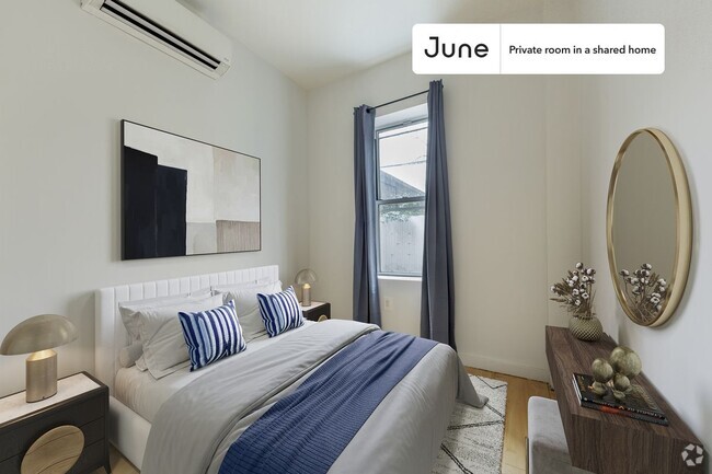 Building Photo - Private bedroom in 4 bed/2 bath Home