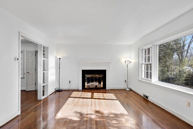 Foto del edificio - 1529 N Kenilworth St