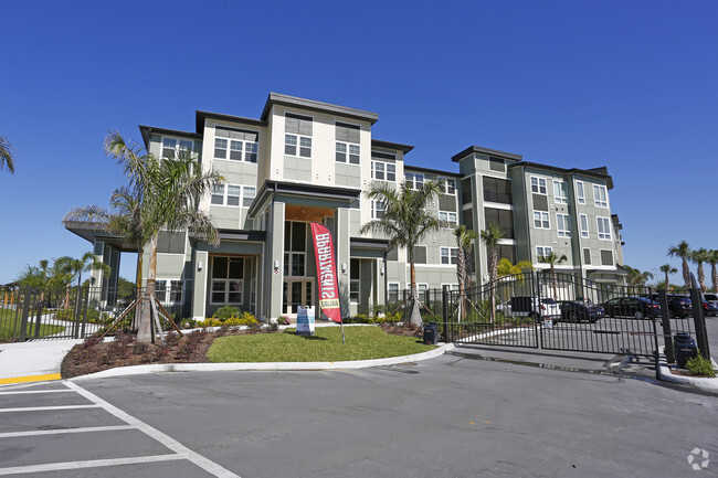 Foto del edificio - Charleston on 66th