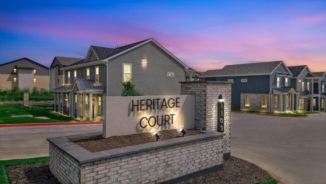 Heritage Court Monument - Heritage Court Luxury Townhomes