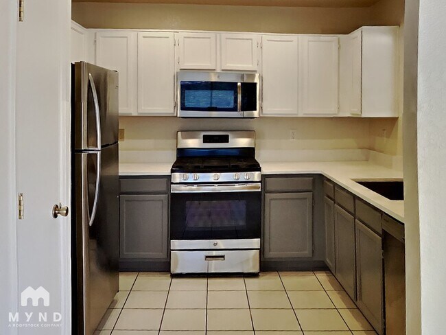 Building Photo - 2966 W Country Meadow Dr