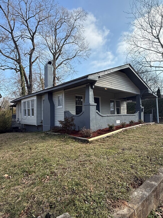 Building Photo - 605 80th St S